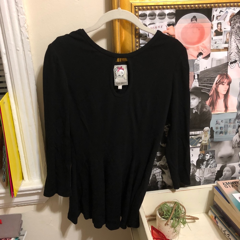 Black peplum (S) Yohana Baraschi w/ keyhole cut